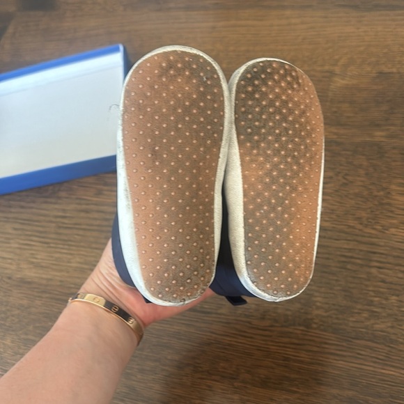 Baby booties - Picture 7 of 7